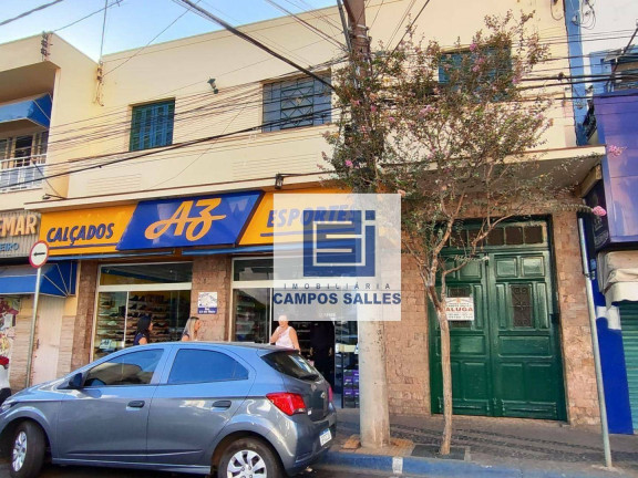 Casa com 3 Quartos para Alugar,  em Centro - Socorro