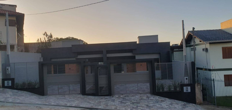 Imagem Casa com 3 Quartos à Venda, em Pinheiro - São Leopoldo Imagem Casa com 3 Quartos à Venda, em Pinheiro - São Leopoldo