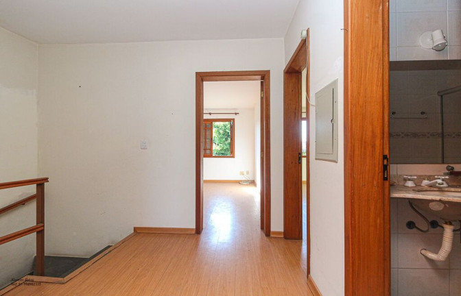 Imagem Casa com 3 Quartos à Venda, 220 m² em Ipanema - Porto Alegre Imagem Casa com 3 Quartos à Venda, 220 m² em Ipanema - Porto Alegre