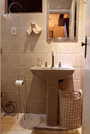 Imagem Apartamento com 2 Quartos à Venda, 75 m²