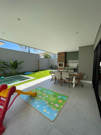 Imagem Casa com 4 Quartos à Venda, 300 m² em Eusébio - Eusébio Imagem Casa com 4 Quartos à Venda, 300 m² em Eusébio - Eusébio