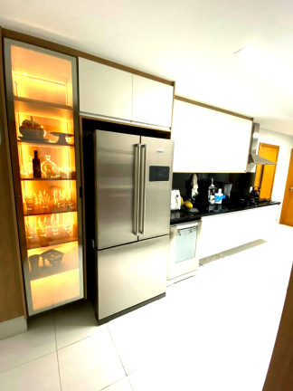 Imagem Apartamento com 4 Quartos à Venda, 200 m² em Pituaçu - Salvador Imagem Apartamento com 4 Quartos à Venda, 200 m² em Pituaçu - Salvador