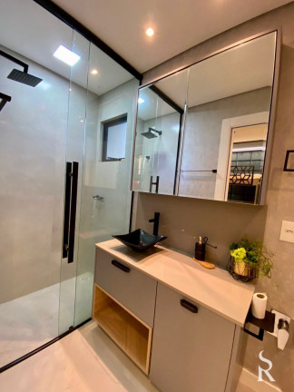 Imagem Apartamento com 3 Quartos para Alugar, 130 m² em Centro - Balneário Camboriú