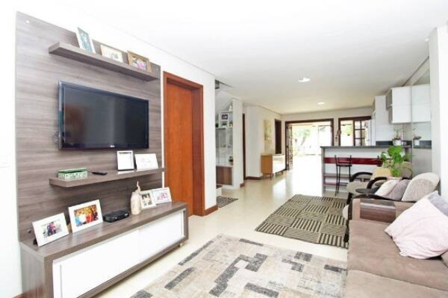 Imagem Casa com 3 Quartos à Venda, 192 m² em Passo Das Pedras - Porto Alegre Imagem Casa com 3 Quartos à Venda, 192 m² em Passo Das Pedras - Porto Alegre
