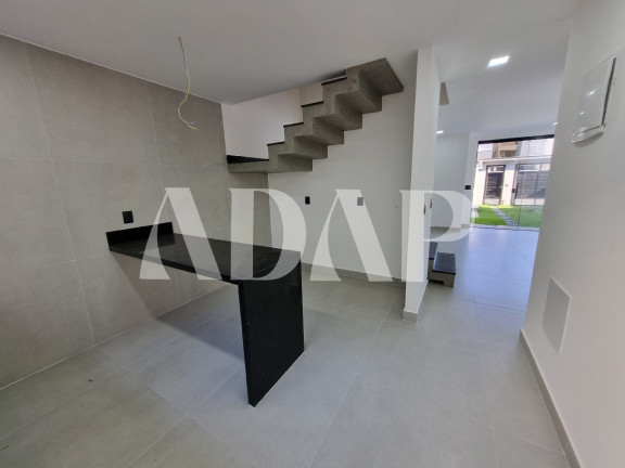 Imagem Casa com 4 Quartos à Venda, 200 m² em Vargem Pequena - Rio De Janeiro