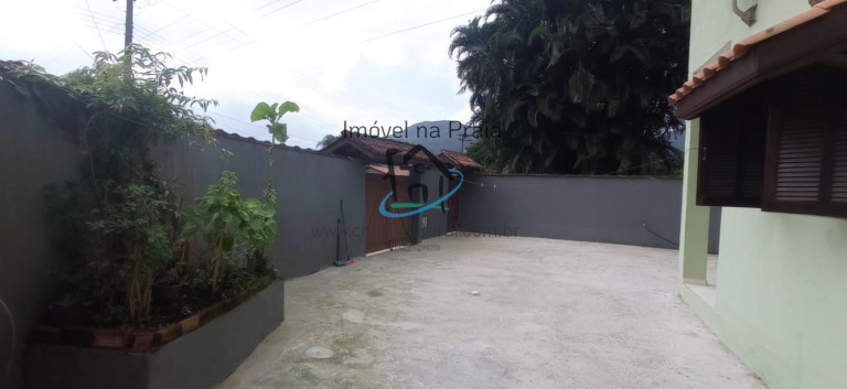 Imagem Casa com 4 Quartos à Venda, 211 m² em Praia Da Lagoinha - Ubatuba Imagem Casa com 4 Quartos à Venda, 211 m² em Praia Da Lagoinha - Ubatuba