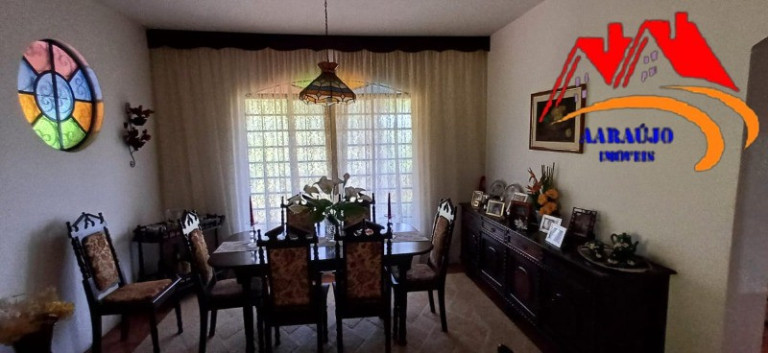 Imagem Imóvel com 3 Quartos à Venda, 239 m² em Jardim Caparelli (mailasqui) - São Roque Imagem Imóvel com 3 Quartos à Venda, 239 m² em Jardim Caparelli (mailasqui) - São Roque