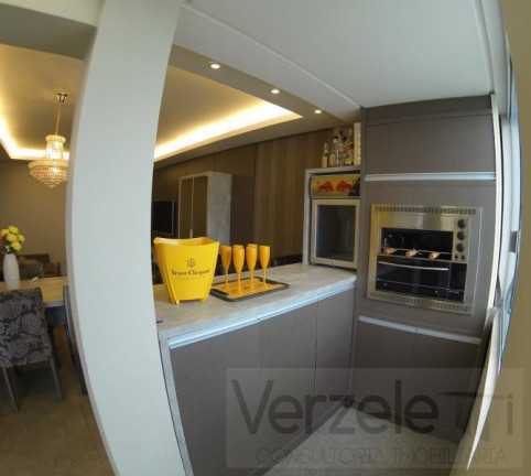 Imagem Apartamento com 3 Quartos à Venda, 140 m² em Centro - Balneário Camboriú