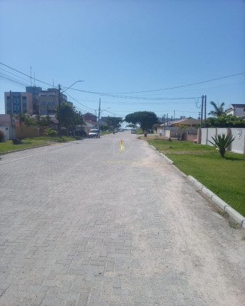 Imagem Casa com 6 Quartos à Venda, em Balneário Eliane - Guaratuba Imagem Casa com 6 Quartos à Venda, em Balneário Eliane - Guaratuba