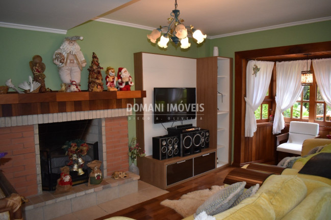 Imagem Casa com 4 Quartos à Venda, 170 m² em Região Da Vila Inglesa - Campos Do Jordão Imagem Casa com 4 Quartos à Venda, 170 m² em Região Da Vila Inglesa - Campos Do Jordão