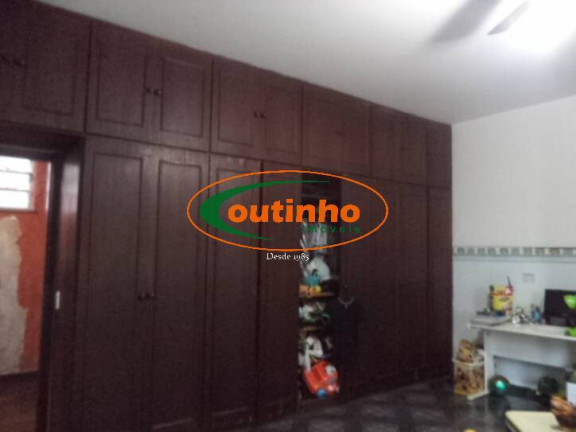 Imagem Casa com 5 Quartos à Venda, 520 m² em Grajaú - Rio De Janeiro Imagem Casa com 5 Quartos à Venda, 520 m² em Grajaú - Rio De Janeiro
