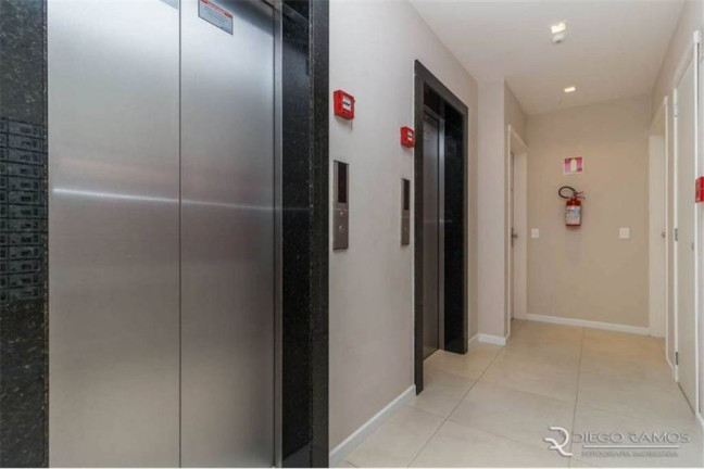 Imagem Apartamento com 3 Quartos à Venda, 75 m² em Jardim Carvalho - Porto Alegre Imagem Apartamento com 3 Quartos à Venda, 75 m² em Jardim Carvalho - Porto Alegre