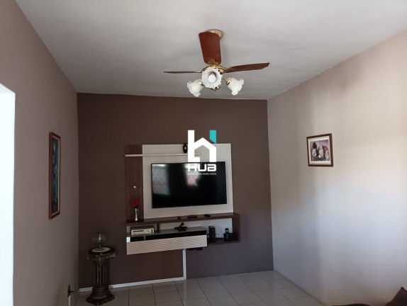 Imagem Casa com 3 Quartos à Venda, 70 m²