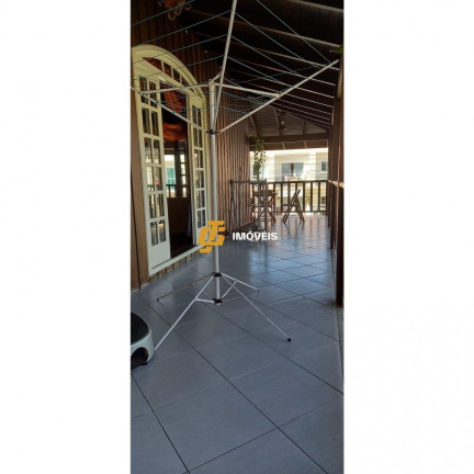 Imagem Casa com 6 Quartos à Venda, 331 m² em Centro - Camboriú Imagem Casa com 6 Quartos à Venda, 331 m² em Centro - Camboriú