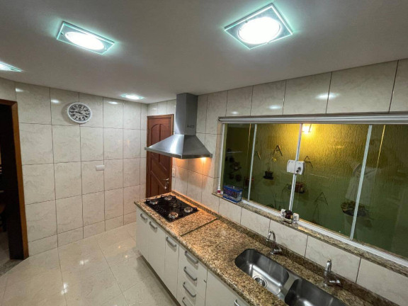 Imagem Casa com 3 Quartos à Venda, 287 m² em São Lucas - São Paulo