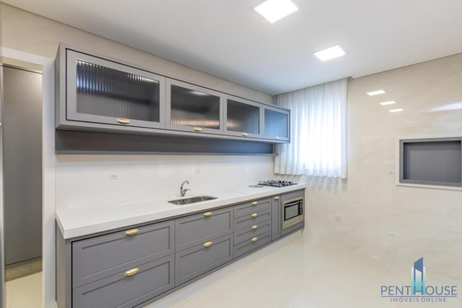 Imagem Apartamento com 3 Quartos à Venda, 130 m² em Centro - Balneário Camboriú