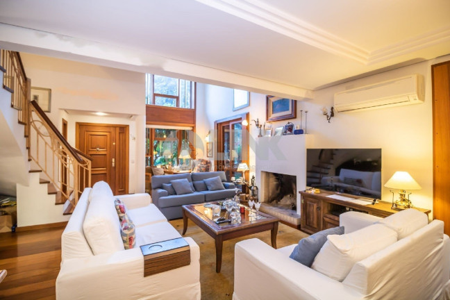 Imóvel com 4 Quartos à Venda, 257 m² em Boa Vista - Porto Alegre