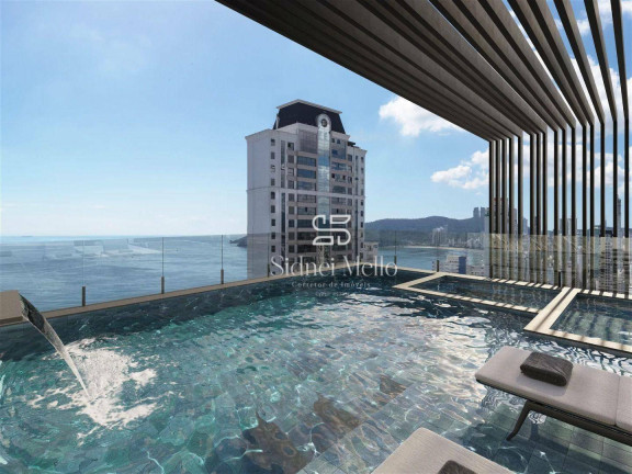Apartamento com 4 Quartos à Venda, 186 m² em 2 Quadra Centro - Balneário Camboriú