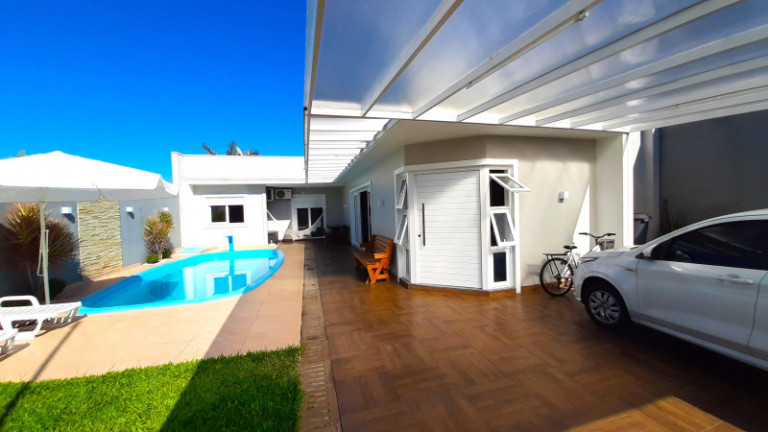 Imagem Casa com 3 Quartos à Venda, 174 m²
