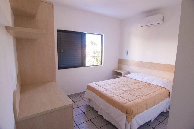 Imagem Apartamento com 2 Quartos para Alugar,  em Canasvieiras - Florianópolis