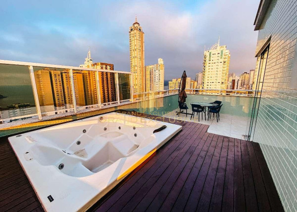 Imagem Apartamento com 4 Quartos à Venda, 240 m² em Centro - Balneário Camboriú