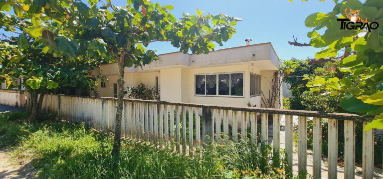 Imagem Casa com 3 Quartos à Venda, 266 m² em Centro - Navegantes Imagem Casa com 3 Quartos à Venda, 266 m² em Centro - Navegantes