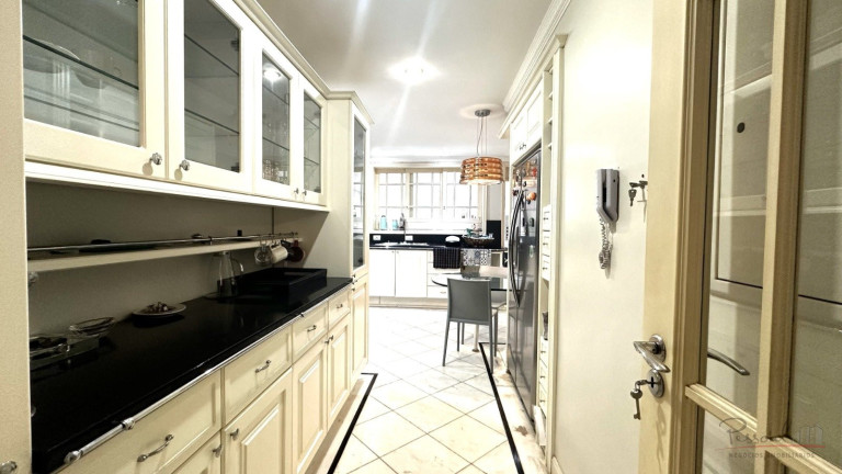 Imagem Apartamento com 3 Quartos à Venda, em Centro - Florianópolis Imagem Apartamento com 3 Quartos à Venda, em Centro - Florianópolis