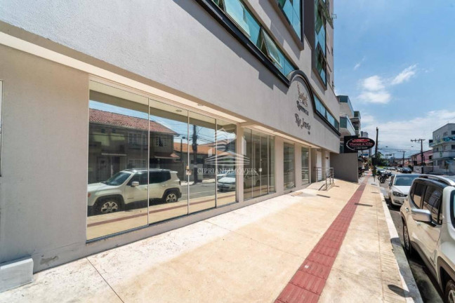 Imagem Apartamento com 2 Quartos à Venda, 67 m² em Centro - Balneário Camboriú