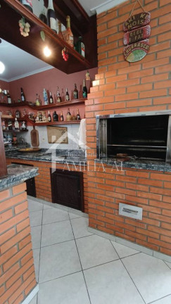 Imagem Sobrado com 4 Quartos à Venda, 300 m² em Bom Retiro - Joinville Imagem Sobrado com 4 Quartos à Venda, 300 m² em Bom Retiro - Joinville