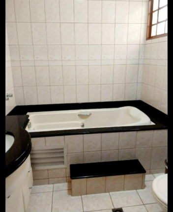 Imagem Casa com 3 Quartos à Venda, 230 m² em Zona 08 - Maringá Imagem Casa com 3 Quartos à Venda, 230 m² em Zona 08 - Maringá