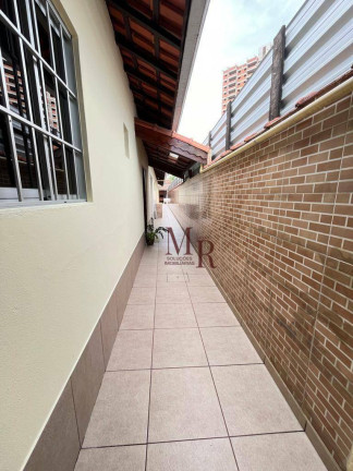 Imagem Casa com 3 Quartos à Venda, 225 m² em Vila Guilhermina - Praia Grande Imagem Casa com 3 Quartos à Venda, 225 m² em Vila Guilhermina - Praia Grande