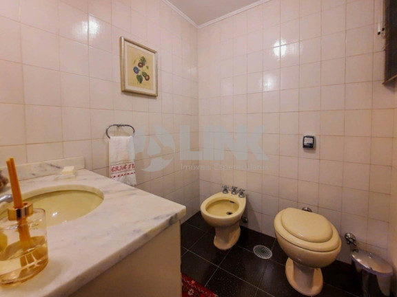 Imagem Apartamento com 3 Quartos à Venda, 121 m² em Petrópolis - Porto Alegre