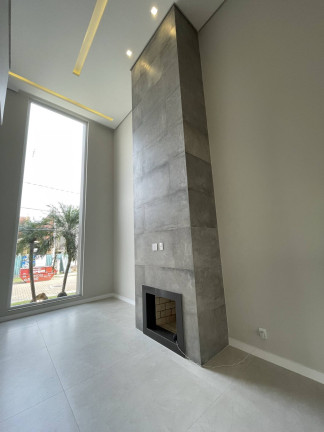 Imagem Casa de Condomínio com 4 Quartos à Venda, 232 m² em Igara - Canoas Imagem Casa de Condomínio com 4 Quartos à Venda, 232 m² em Igara - Canoas
