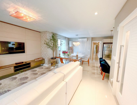 Imagem Apartamento com 4 Quartos à Venda, 158 m² em Pioneiros - Balneário Camboriú Imagem Apartamento com 4 Quartos à Venda, 158 m² em Pioneiros - Balneário Camboriú