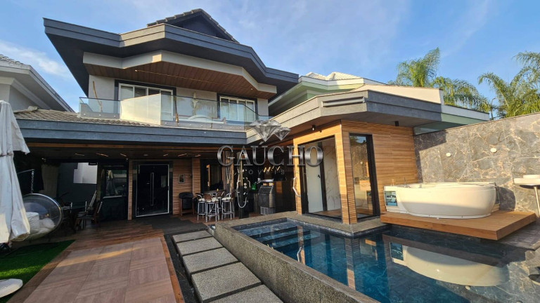 Imagem Casa com 4 Quartos à Venda, 383 m² em Recreio Dos Bandeirantes - Rio De Janeiro Imagem Casa com 4 Quartos à Venda, 383 m² em Recreio Dos Bandeirantes - Rio De Janeiro