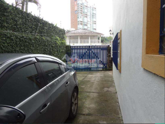 Imagem Casa com 5 Quartos para Temporada, 357 m² em Jardim Virgínia - Guarujá Imagem Casa com 5 Quartos para Temporada, 357 m² em Jardim Virgínia - Guarujá