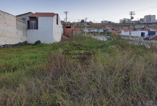 Terreno à Venda, 358 m² em Jardim Do Vale - Guaratinguetá