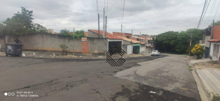 Imagem Casa com 1 Quarto à Venda, 57 m² em Jardim Santa Lúcia - Sorocaba Imagem Casa com 1 Quarto à Venda, 57 m² em Jardim Santa Lúcia - Sorocaba