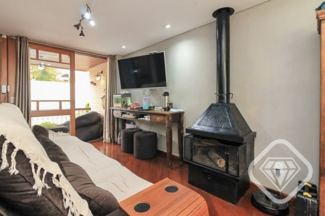 Imagem Casa com 3 Quartos à Venda, 183 m² em Ipanema - Porto Alegre Imagem Casa com 3 Quartos à Venda, 183 m² em Ipanema - Porto Alegre