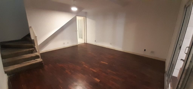 Imagem Sobrado com 3 Quartos à Venda, 165 m² em Vila Figueira - Suzano Imagem Sobrado com 3 Quartos à Venda, 165 m² em Vila Figueira - Suzano