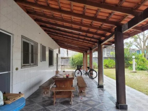 Imagem Casa com 3 Quartos à Venda, 240 m² em Pereque Mirim - Caraguatatuba Imagem Casa com 3 Quartos à Venda, 240 m² em Pereque Mirim - Caraguatatuba