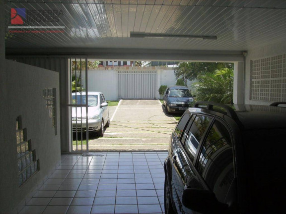 Imagem Casa com 5 Quartos à Venda, 380 m² em Ponta Negra - Natal