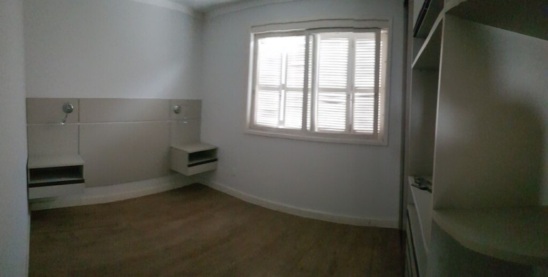 Imagem Imóvel com 2 Quartos à Venda, em Santana - Porto Alegre Imagem Imóvel com 2 Quartos à Venda, em Santana - Porto Alegre