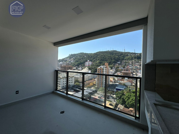 Apartamento com 3 Quartos à Venda, 117 m² em Centro - Florianópolis