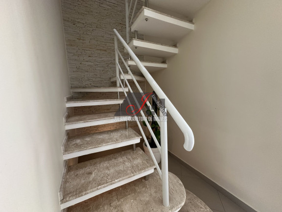 Imagem Casa com 3 Quartos à Venda, 200 m² em Pinheirinho - Curitiba