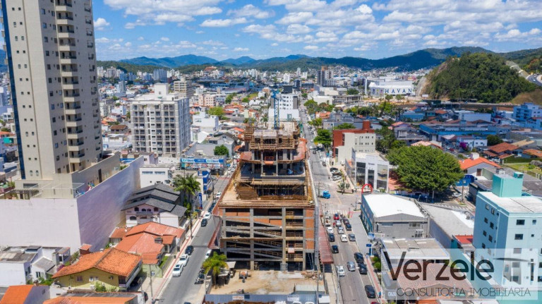 Imagem Apartamento com 4 Quartos à Venda, 150 m² em Centro - Balneário Camboriú Imagem Apartamento com 4 Quartos à Venda, 150 m² em Centro - Balneário Camboriú