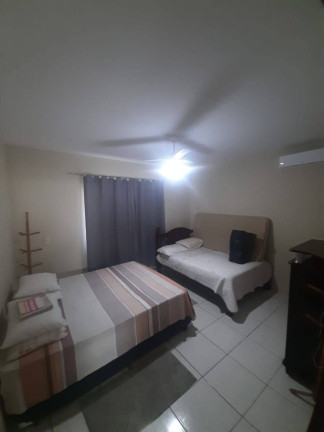Imagem Casa com 6 Quartos à Venda, 180 m² em Penha Imagem Casa com 6 Quartos à Venda, 180 m² em Penha