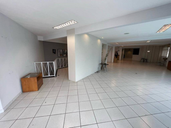 Imóvel Comercial para Alugar, 249 m² em Centro - Araruama