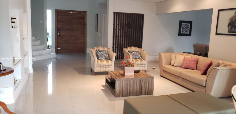 Imagem Casa à Venda, em São Paulo 2 - Cotia Imagem Casa à Venda, em São Paulo 2 - Cotia