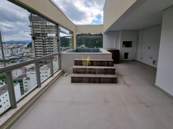 Cobertura com 4 Quartos à Venda, 204 m² em Centro - Balneário Camboriú